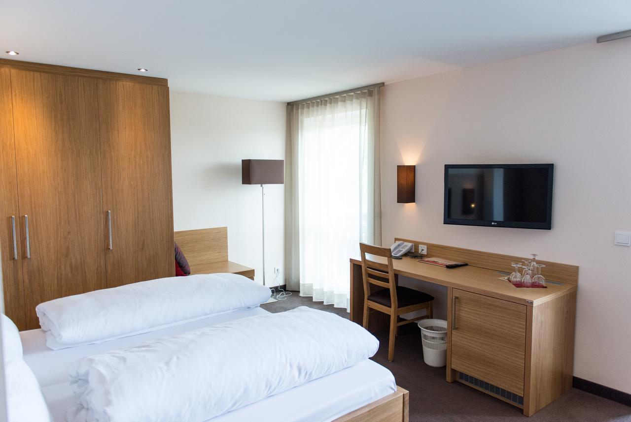 Wellnesshotel Zum Koch Ortenburg ภายนอก รูปภาพ