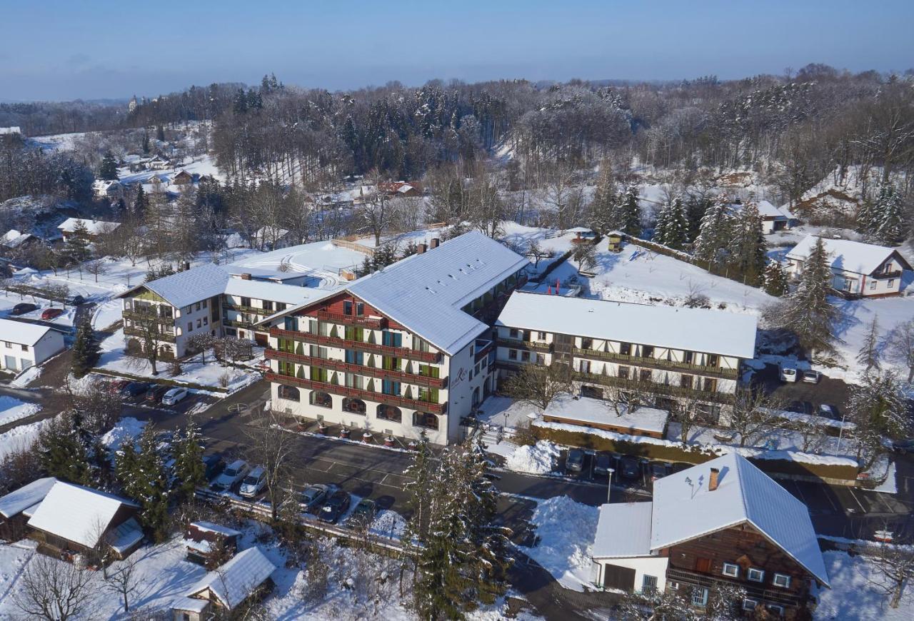 Wellnesshotel Zum Koch Ortenburg ภายนอก รูปภาพ
