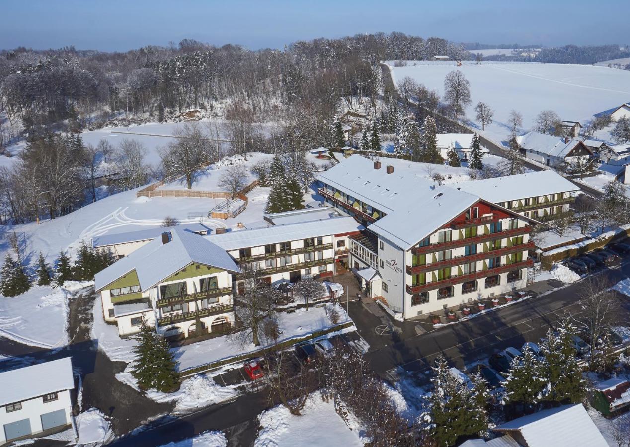 Wellnesshotel Zum Koch Ortenburg ภายนอก รูปภาพ